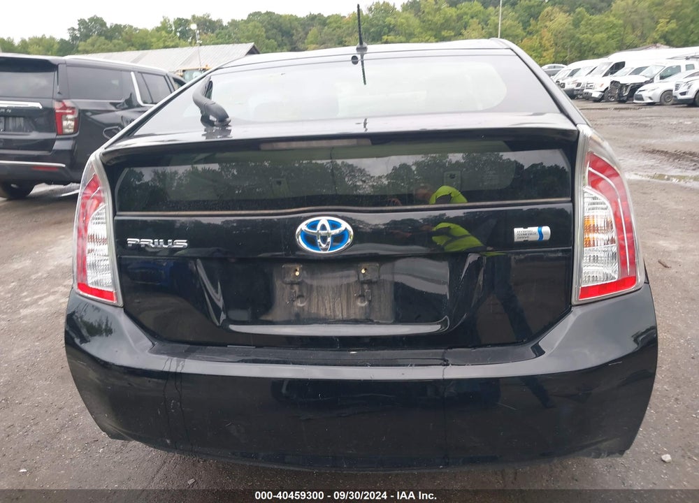 2015 TOYOTA PRIUS TWO VIN: JTDKN3DU2F0410039