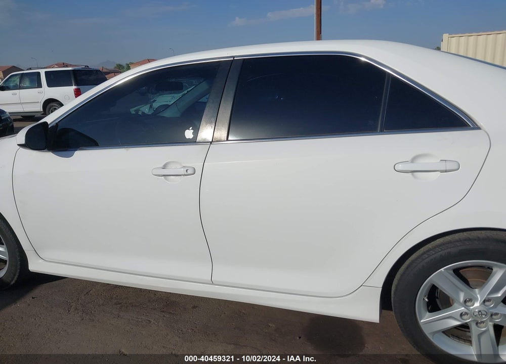 2014 TOYOTA CAMRY SE VIN: 4T1BF1FK7EU790012