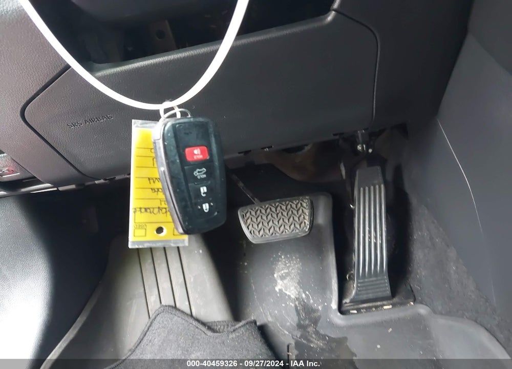 2021 TOYOTA RAV4 XLE VIN: 2T3W1RFV3MW175522