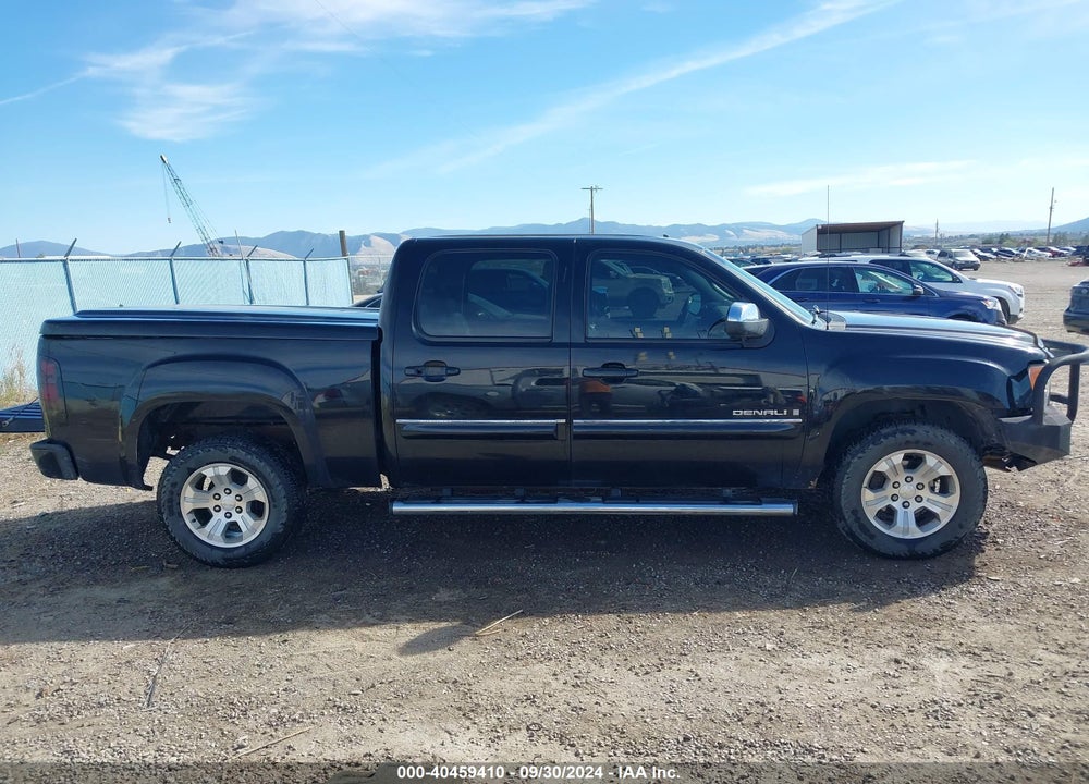 2007 GMC SIERRA 1500 DENALI VIN: 2GTEK638271673696
