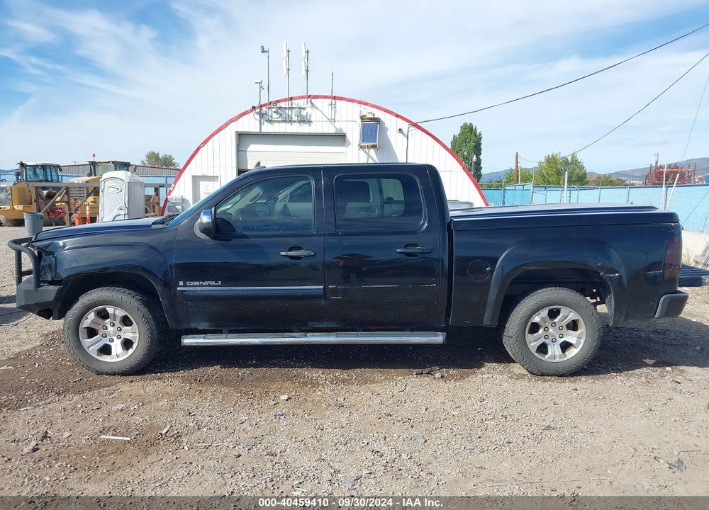 2007 GMC SIERRA 1500 DENALI VIN: 2GTEK638271673696