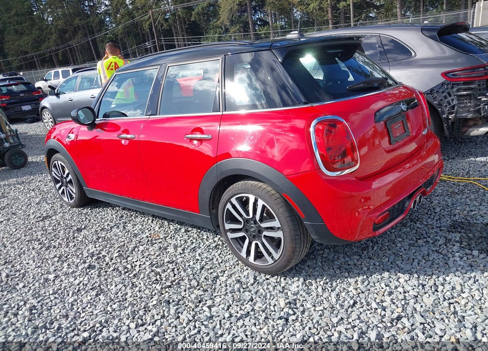 2020 MINI HARDTOP COOPER S VIN: WMWXU9C05L2L81563