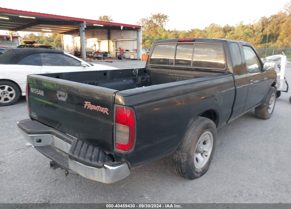 2000 NISSAN FRONTIER XE VIN: 1N6DD26S1YC303046