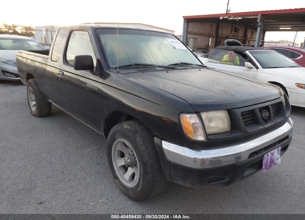2000 NISSAN FRONTIER XE VIN: 1N6DD26S1YC303046