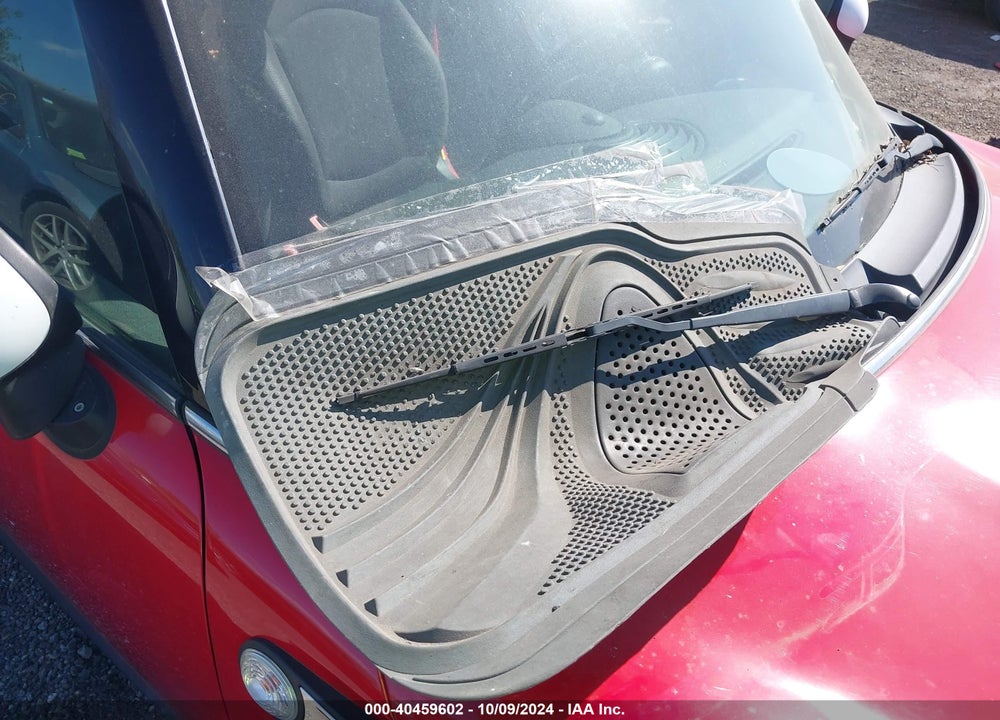 2011 MINI COOPER S VIN: WMWSV3C55BTY14405