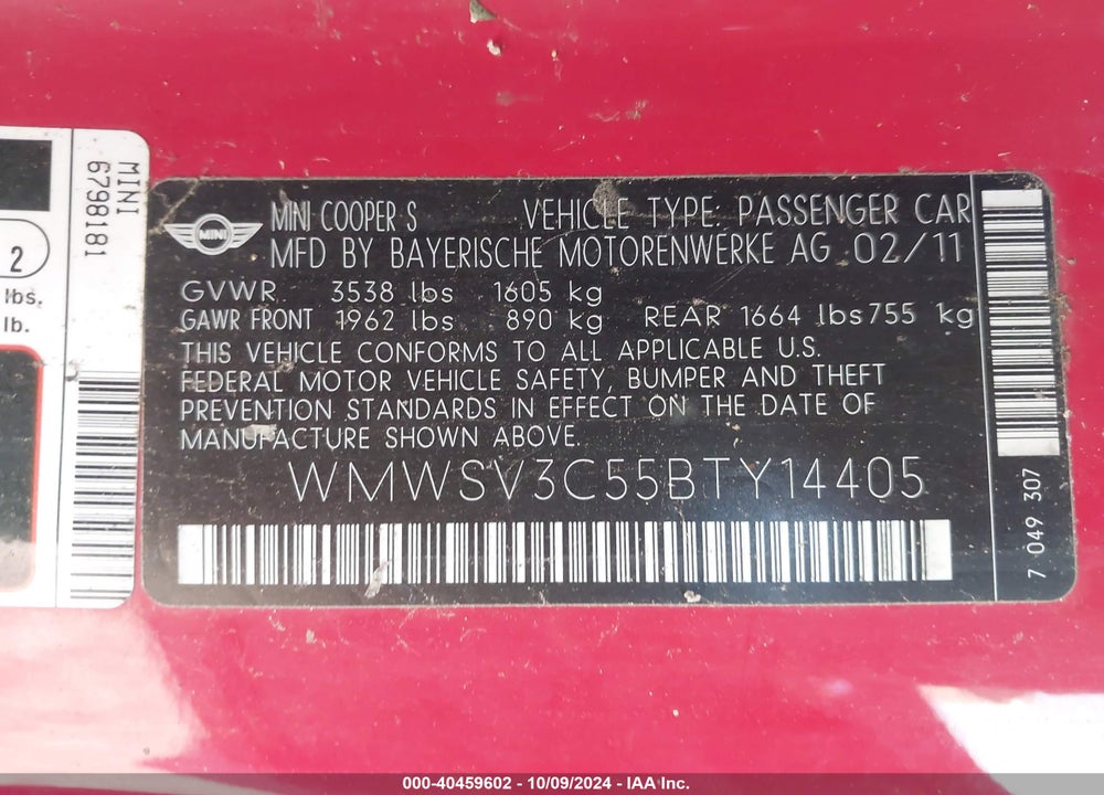 2011 MINI COOPER S VIN: WMWSV3C55BTY14405
