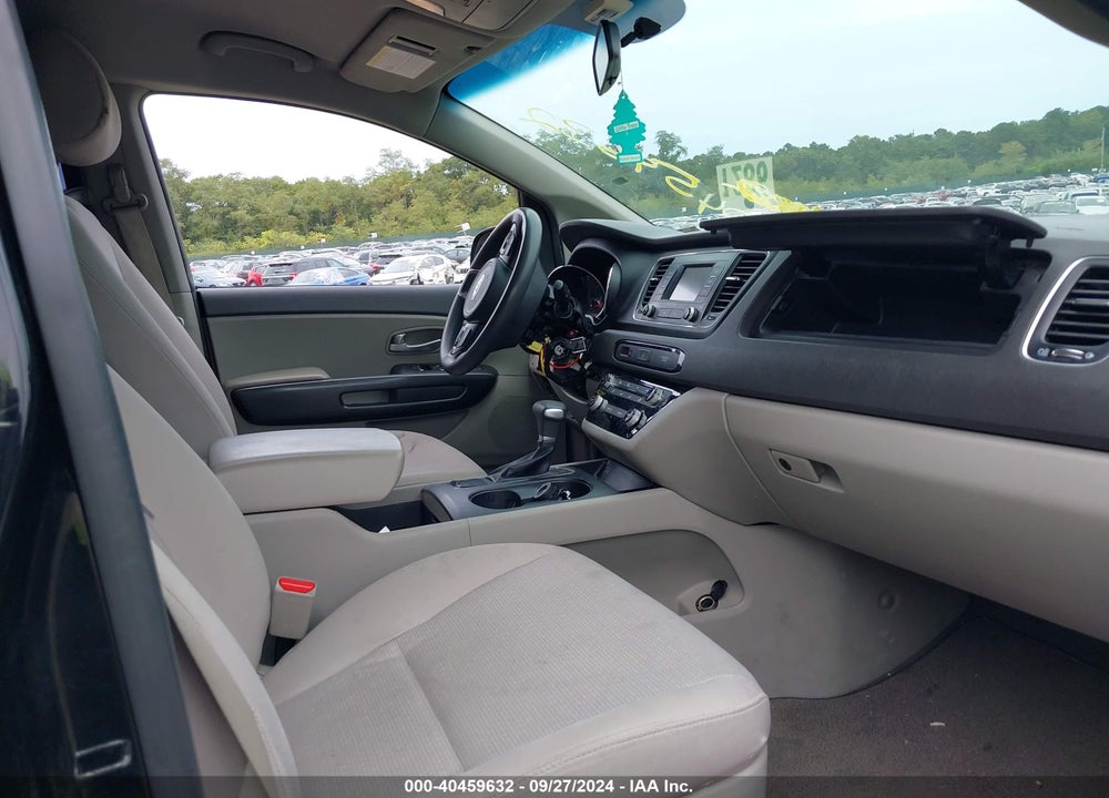 2018 KIA SEDONA L VIN: KNDMA5C12J6389898