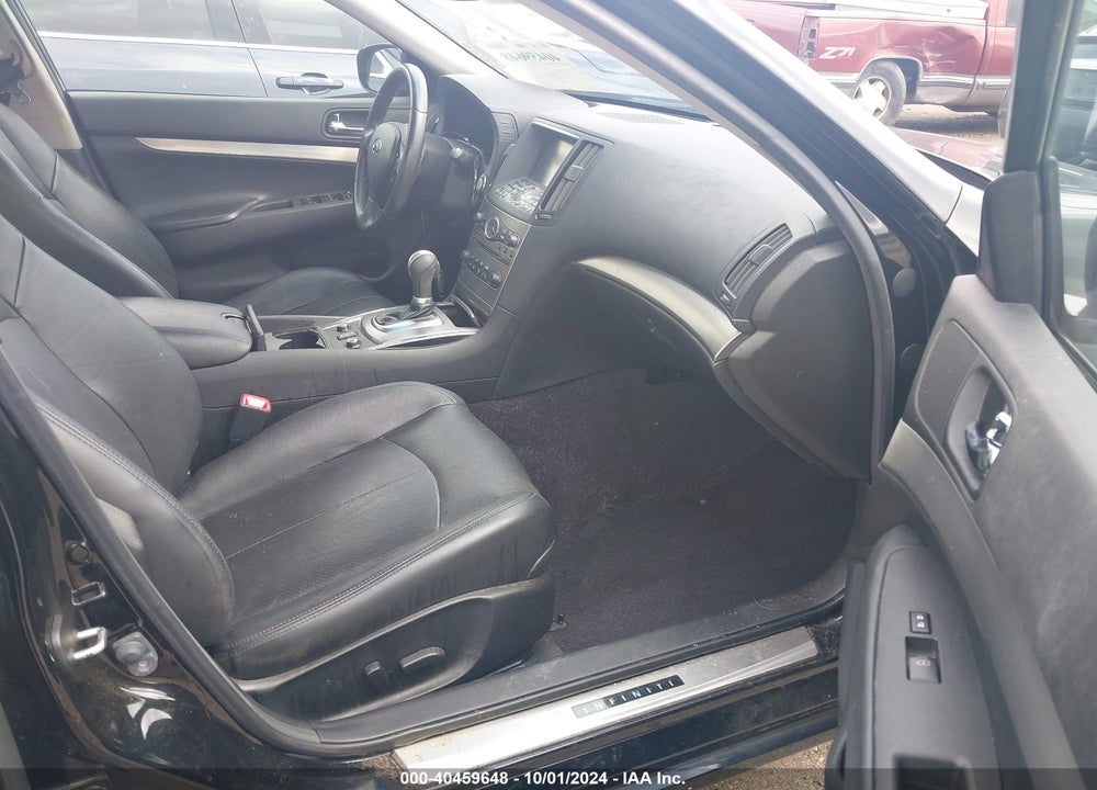 2015 INFINITI Q40 VIN: JN1CV6AR1FM524843