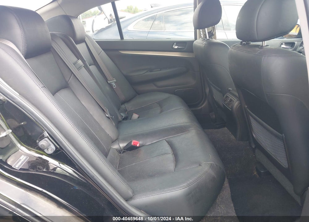 2015 INFINITI Q40 VIN: JN1CV6AR1FM524843