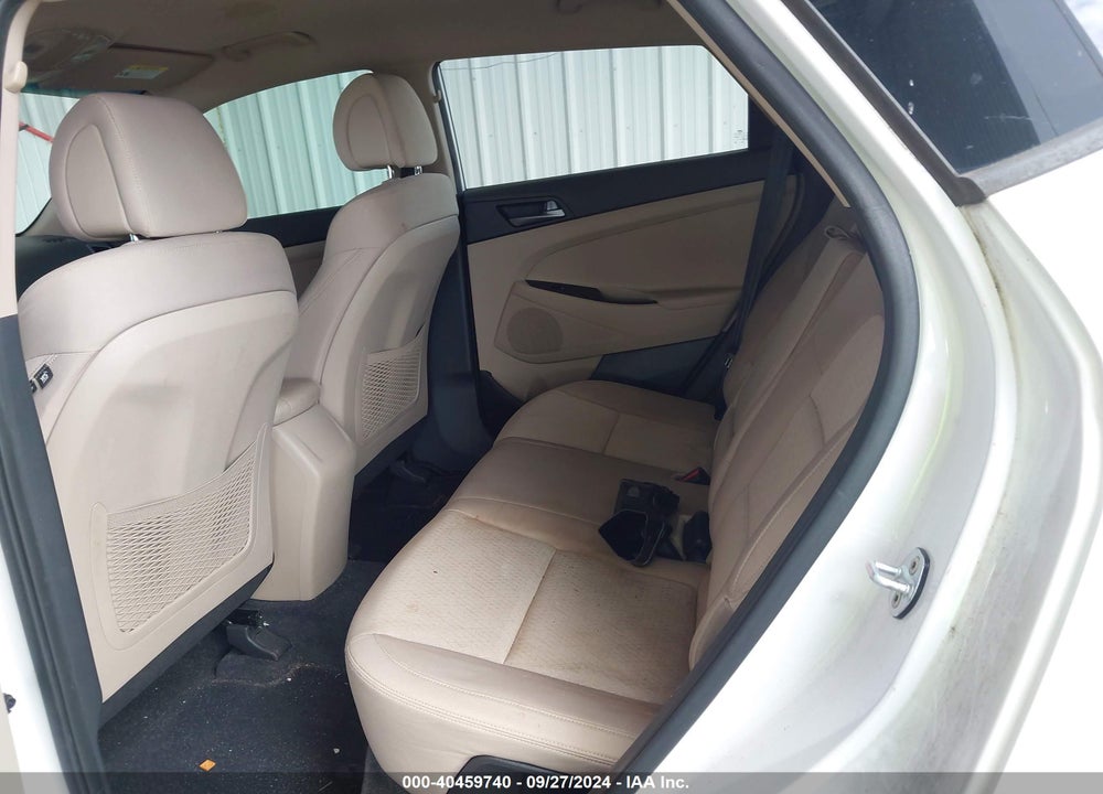 2016 HYUNDAI TUCSON SE VIN: KM8J33A42GU117768