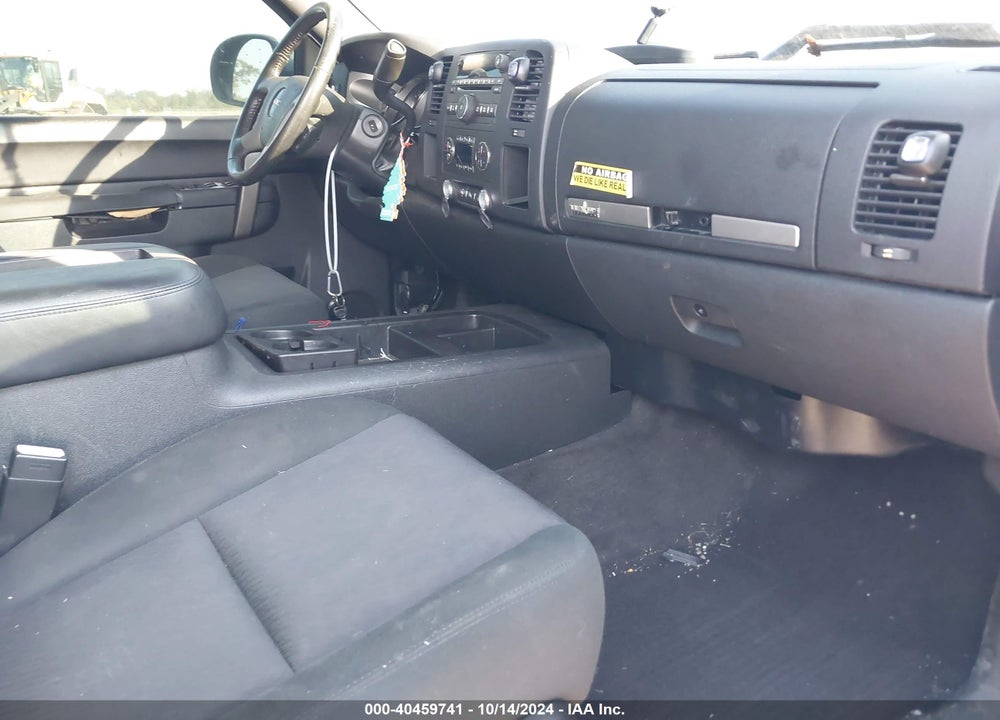 2013 GMC SIERRA 1500 SLE VIN: 1GTR1VE05DZ143425