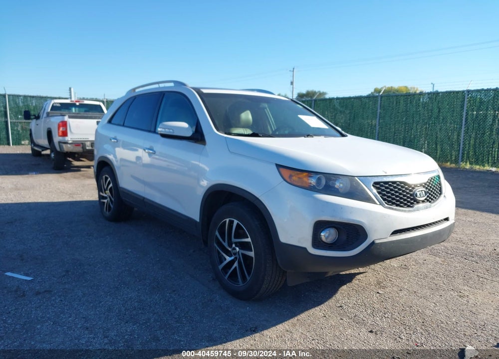 2011 KIA SORENTO EX V6 VIN: 5XYKU4A21BG045420