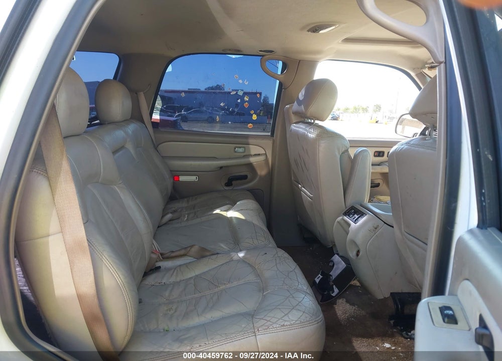 2001 CHEVROLET TAHOE LT VIN: 1GNEC13TX1R157032