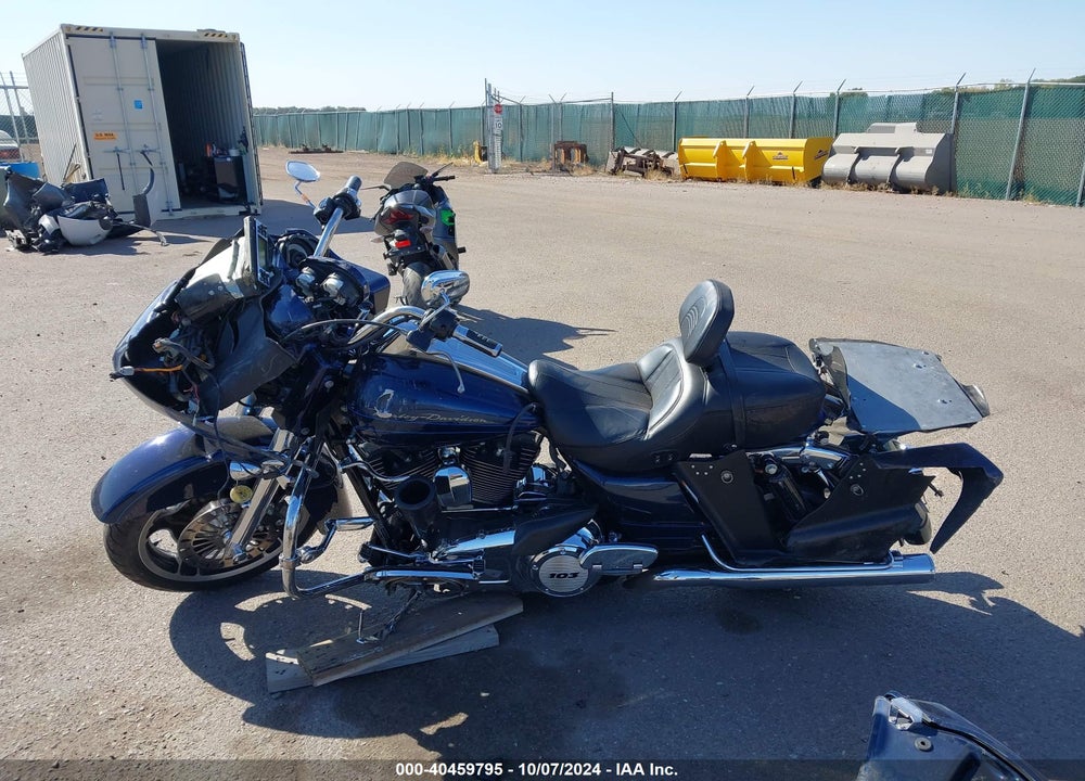 2012 HARLEY-DAVIDSON FLTRX ROAD GLIDE CUSTOM VIN: 1HD1KHM11CB605832