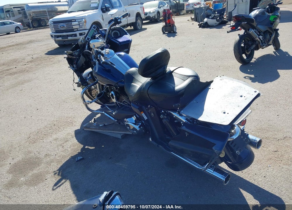 2012 HARLEY-DAVIDSON FLTRX ROAD GLIDE CUSTOM VIN: 1HD1KHM11CB605832