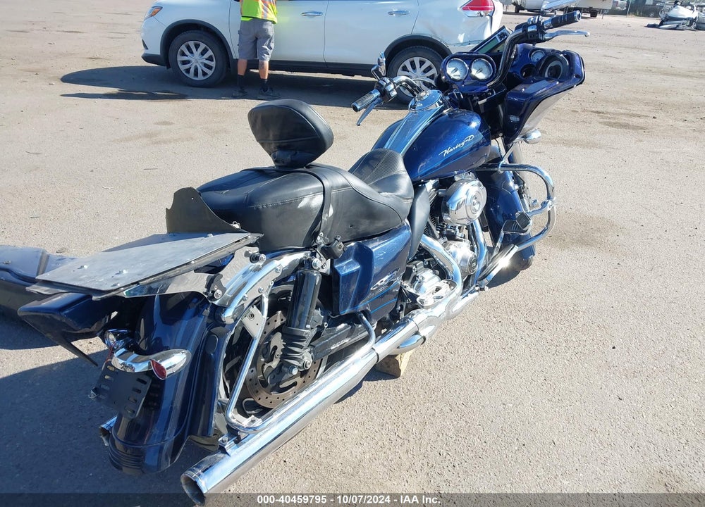 2012 HARLEY-DAVIDSON FLTRX ROAD GLIDE CUSTOM VIN: 1HD1KHM11CB605832