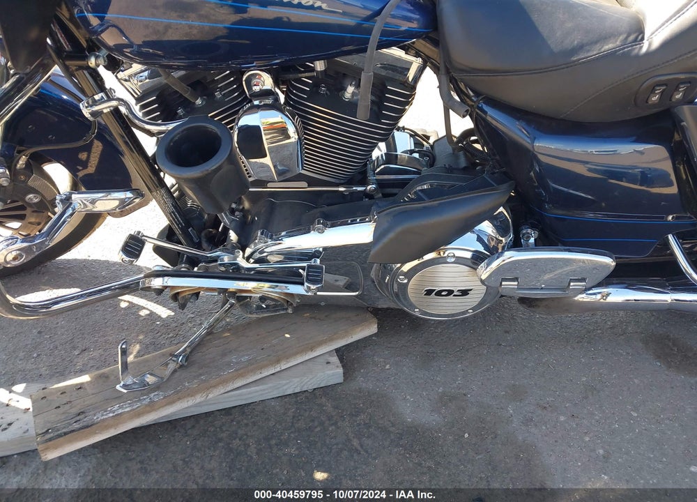 2012 HARLEY-DAVIDSON FLTRX ROAD GLIDE CUSTOM VIN: 1HD1KHM11CB605832