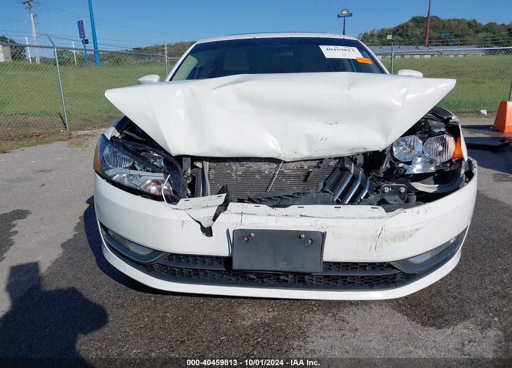2015 VOLKSWAGEN PASSAT 2.0L TDI SE VIN: 1VWBV7A3XFC087566