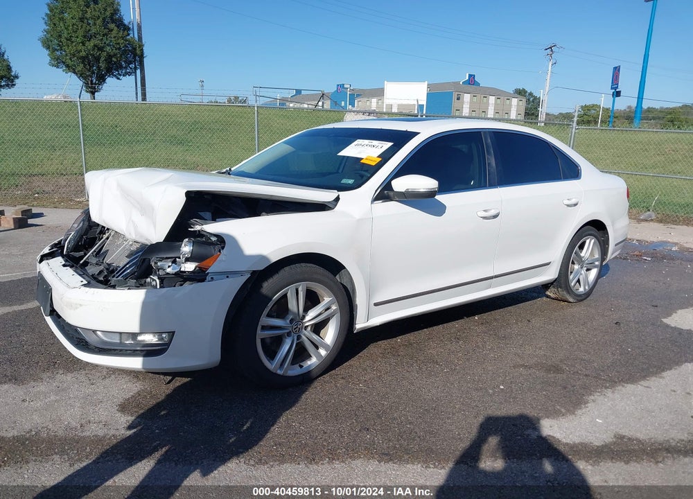 2015 VOLKSWAGEN PASSAT 2.0L TDI SE VIN: 1VWBV7A3XFC087566