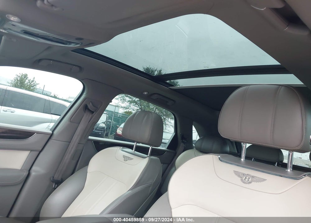 2019 BENTLEY BENTAYGA V8 VIN: SJAAM2ZV0KC024630