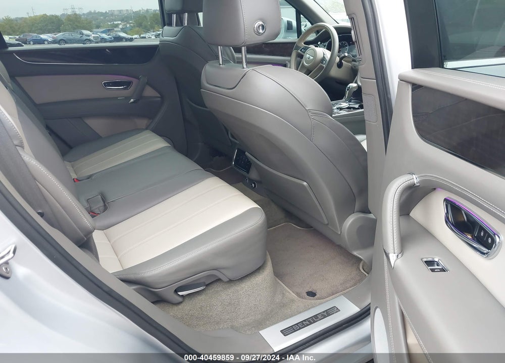 2019 BENTLEY BENTAYGA V8 VIN: SJAAM2ZV0KC024630