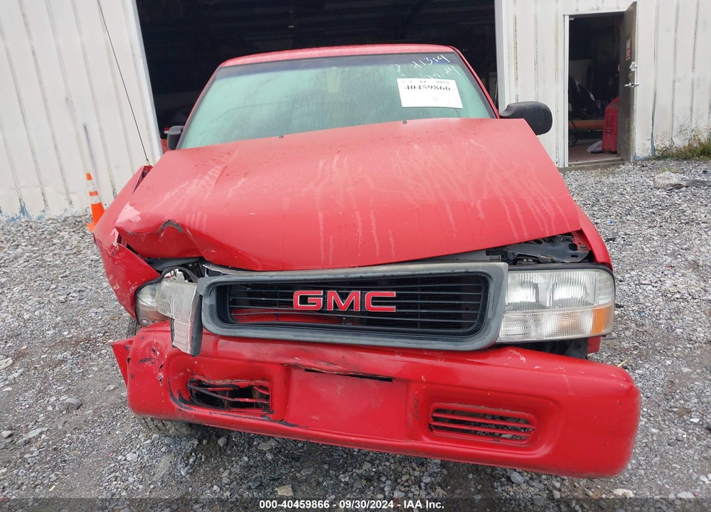 2003 GMC SONOMA SL VIN: 1GTCS19X038209645