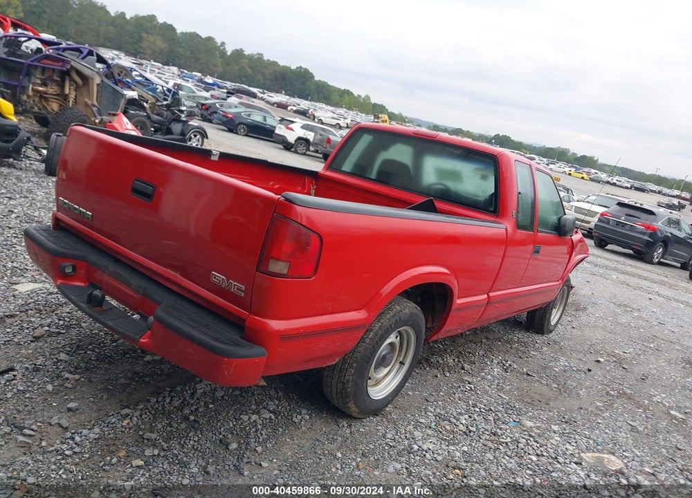 2003 GMC SONOMA SL VIN: 1GTCS19X038209645