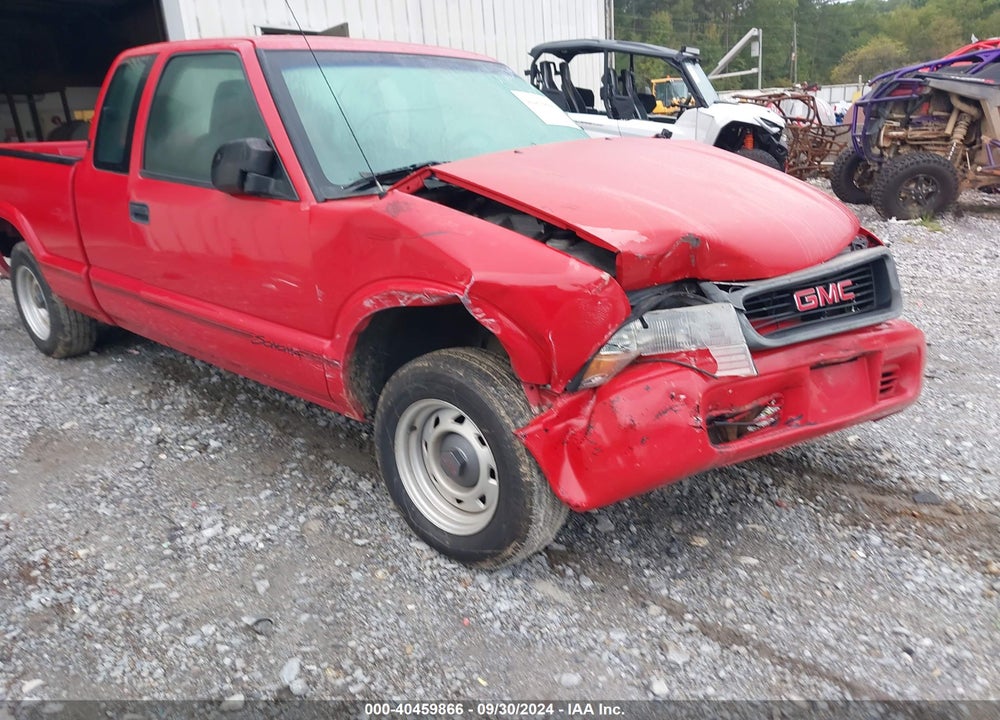 2003 GMC SONOMA SL VIN: 1GTCS19X038209645