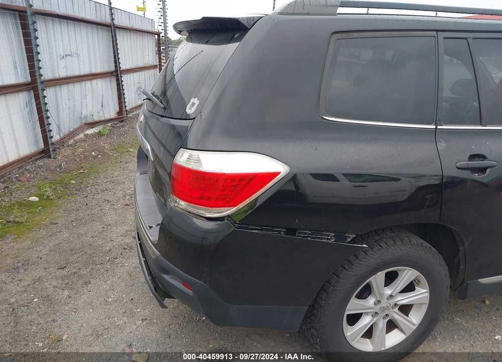 2013 TOYOTA HIGHLANDER SE V6 VIN: 5TDBK3EH6DS216523