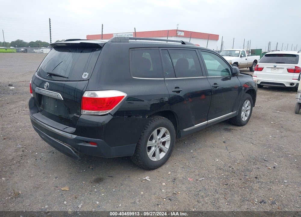 2013 TOYOTA HIGHLANDER SE V6 VIN: 5TDBK3EH6DS216523