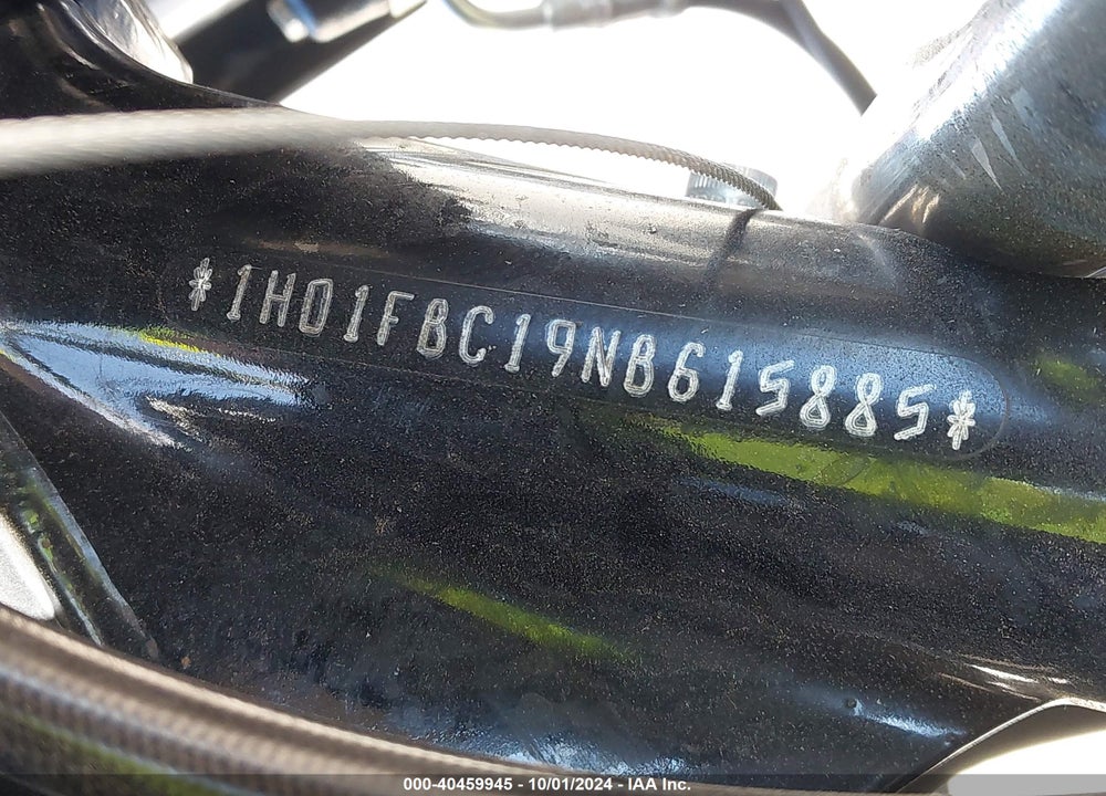2022 HARLEY-DAVIDSON FLHR VIN: 1HD1FBC19NB615885