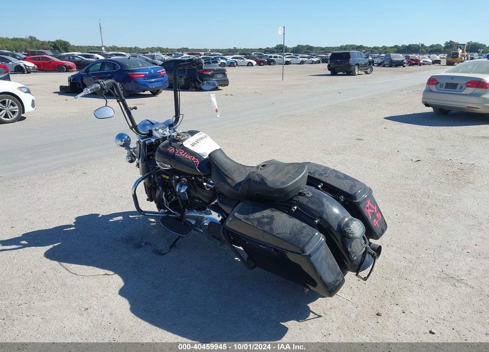 2022 HARLEY-DAVIDSON FLHR VIN: 1HD1FBC19NB615885
