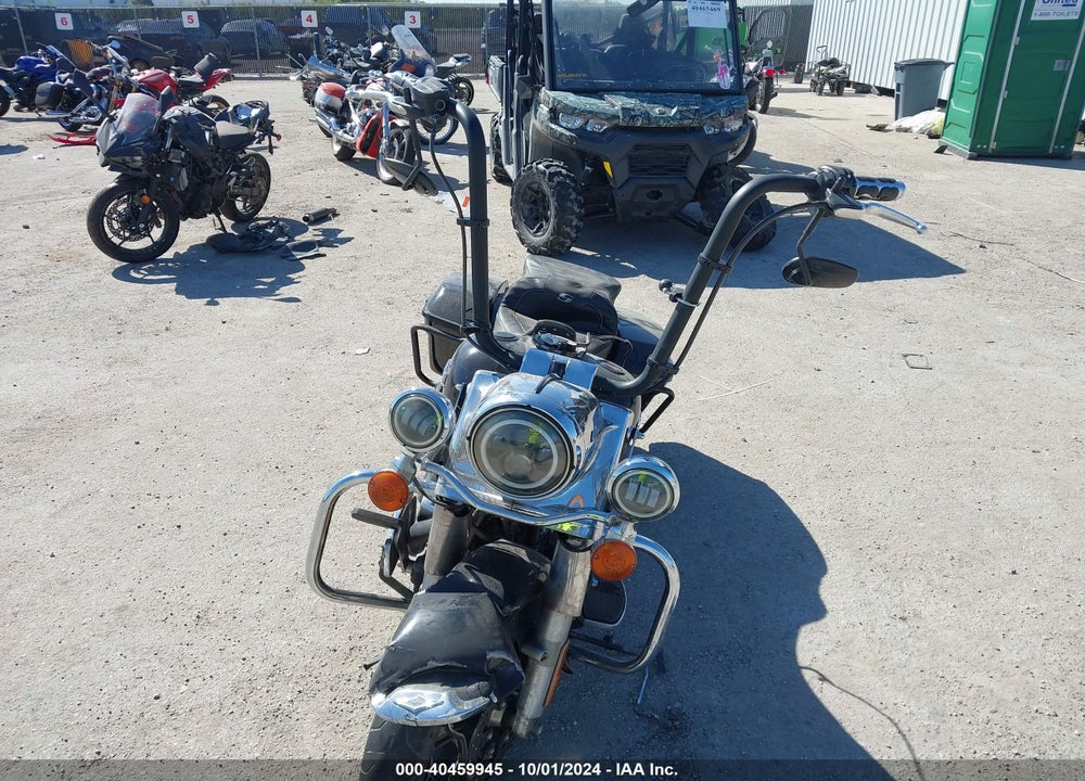 2022 HARLEY-DAVIDSON FLHR VIN: 1HD1FBC19NB615885