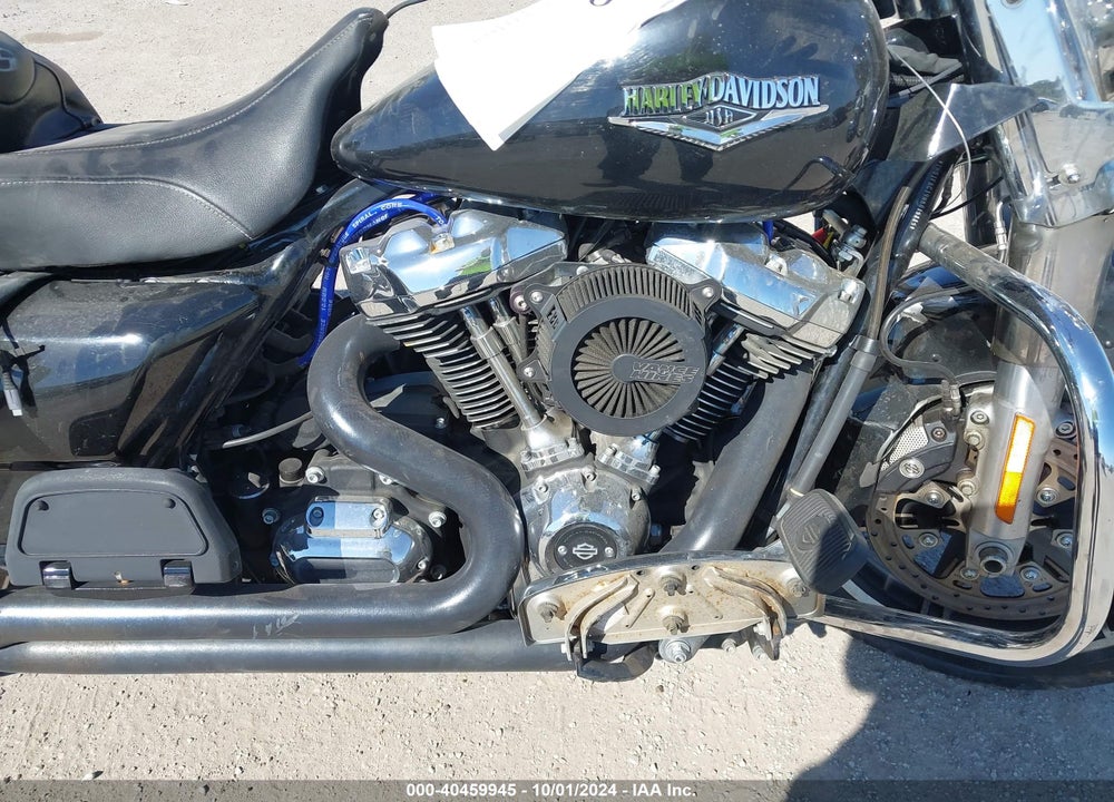 2022 HARLEY-DAVIDSON FLHR VIN: 1HD1FBC19NB615885