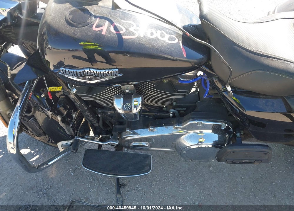 2022 HARLEY-DAVIDSON FLHR VIN: 1HD1FBC19NB615885