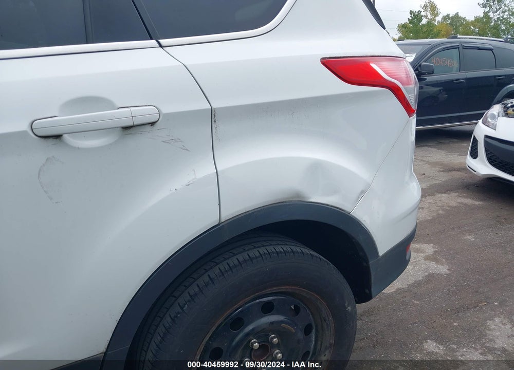 2013 FORD ESCAPE SE VIN: 1FMCU0GX9DUB02105