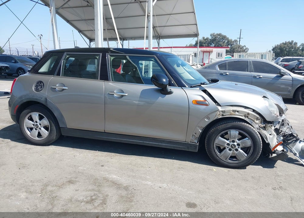 2017 MINI HARDTOP COOPER VIN: WMWXU1C35H2F77816