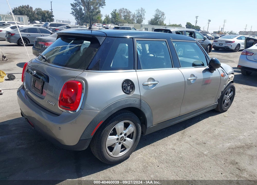 2017 MINI HARDTOP COOPER VIN: WMWXU1C35H2F77816
