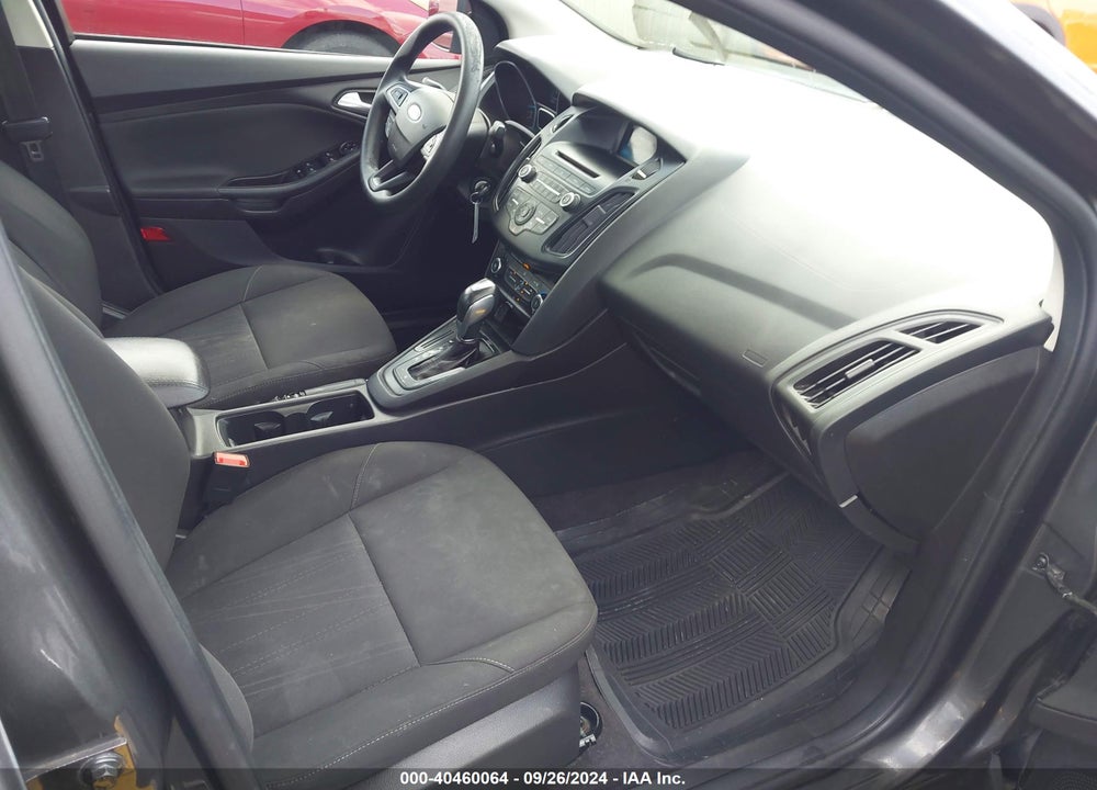 2015 FORD FOCUS SE VIN: 1FADP3F27FL242496