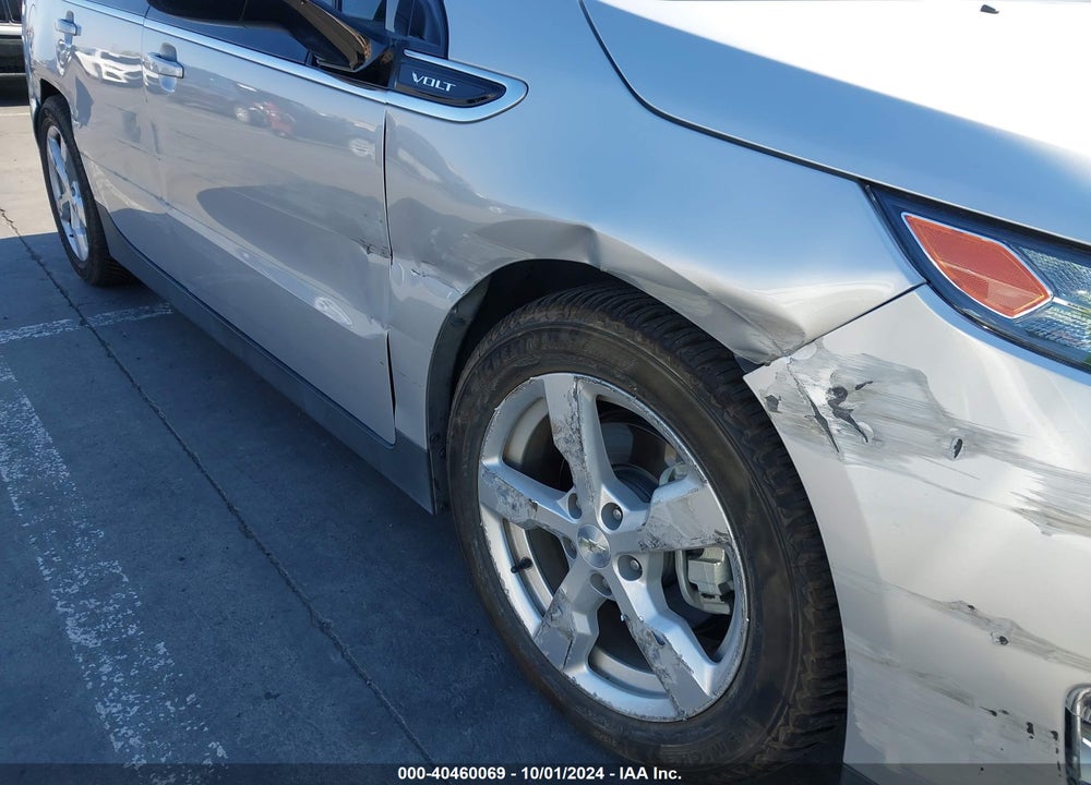 2015 CHEVROLET VOLT VIN: 1G1RD6E44FU105578
