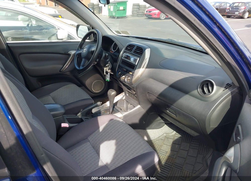 2004 TOYOTA RAV4 VIN: JTEGD20VX40031767