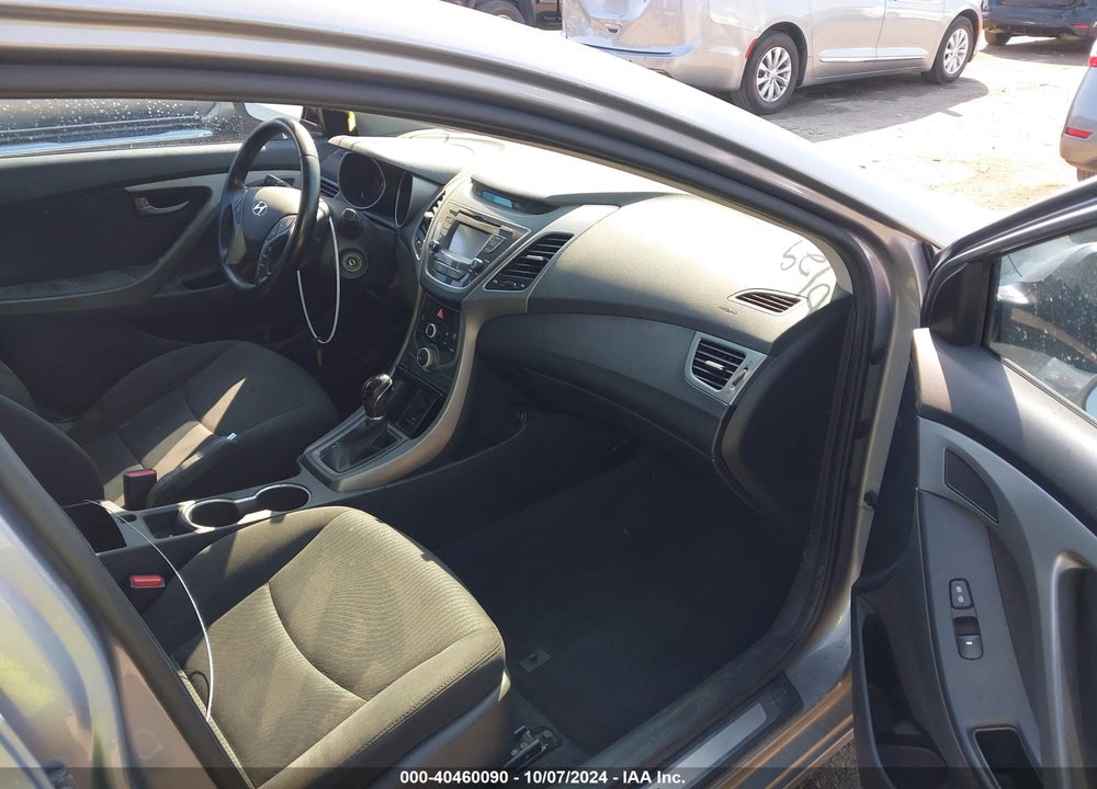2015 HYUNDAI ELANTRA SE VIN: KMHDH4AE4FU354774