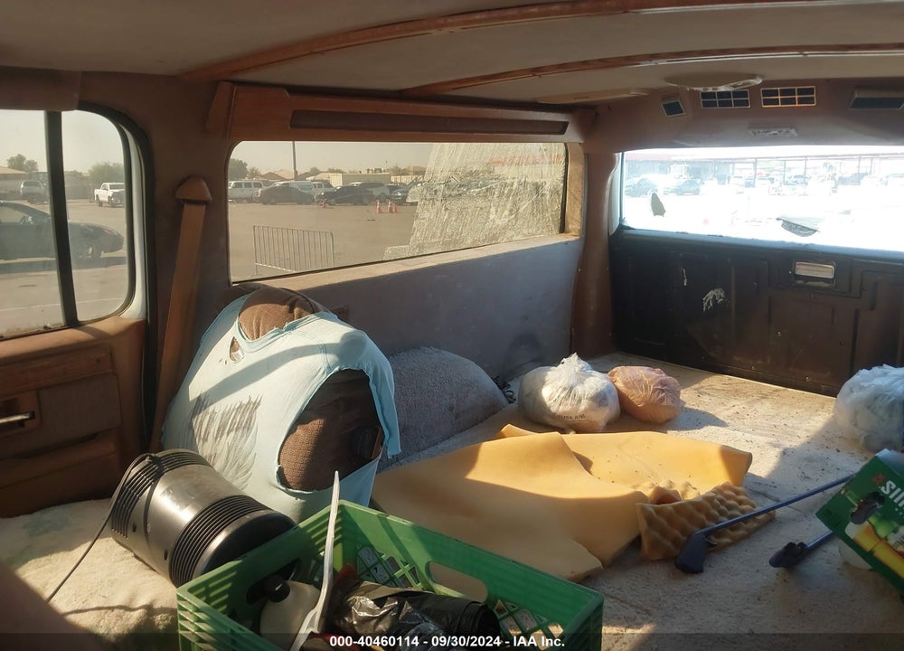 1990 CHEVROLET SUBURBAN V2500 VIN: 1GBGV26K1LF149284