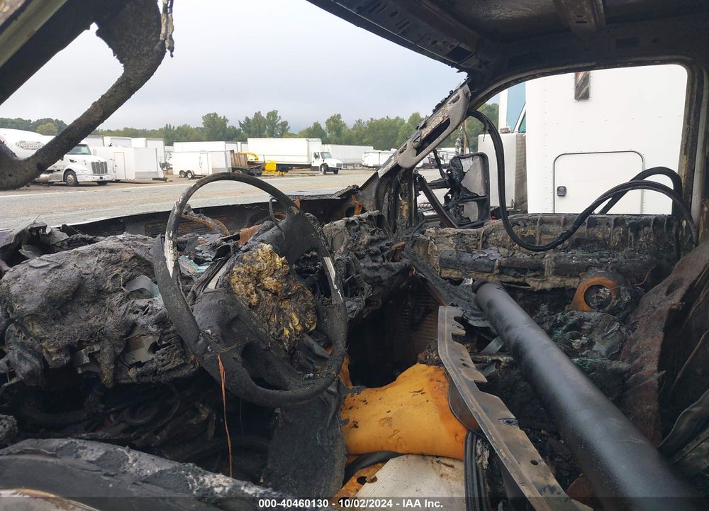2008 FORD F-550 CHASSIS XL/XLT VIN: 1FDAF56R88ED43851