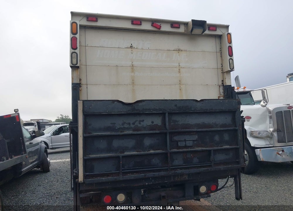 2008 FORD F-550 CHASSIS XL/XLT VIN: 1FDAF56R88ED43851
