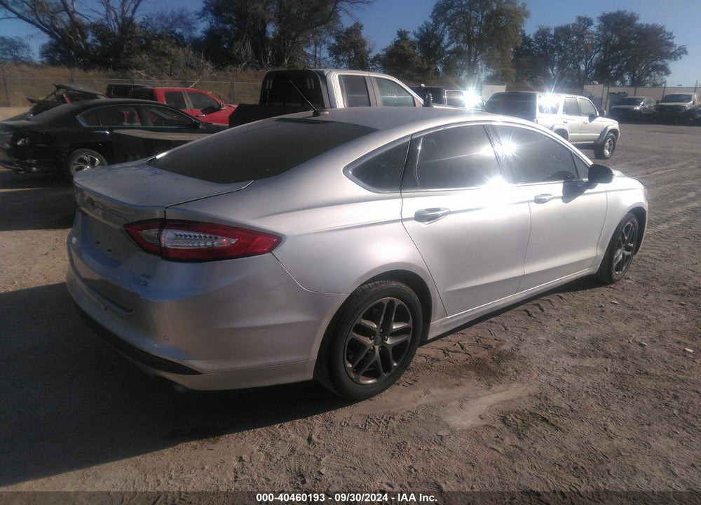 2015 FORD FUSION SE VIN: 3FA6P0HD6FR112118