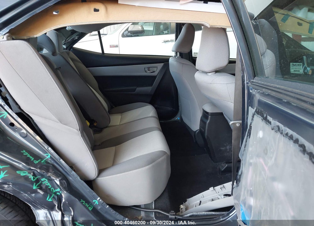 2018 TOYOTA COROLLA LE VIN: 5YFBURHE1JP804462