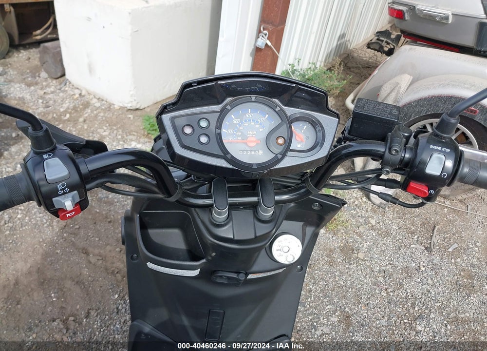 2018 YAMAHA YW50 F VIN: RKRSA43A8JA125768