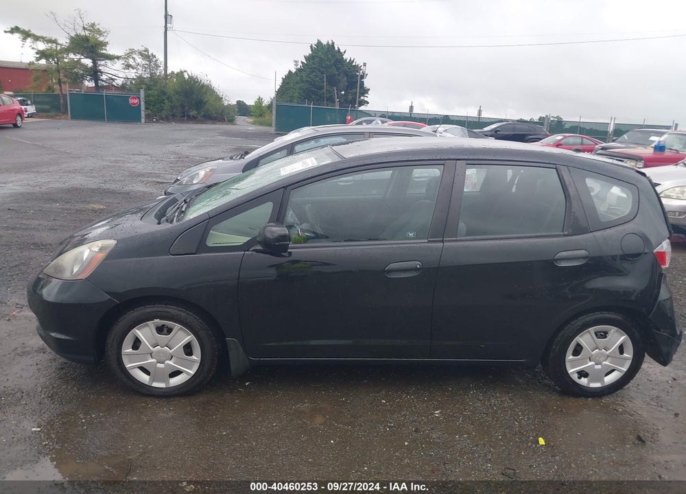 2012 HONDA FIT VIN: JHMGE8H30CC037919