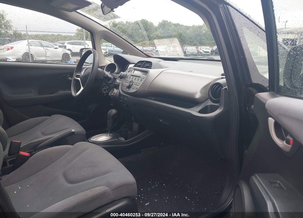 2012 HONDA FIT VIN: JHMGE8H30CC037919